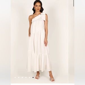 NWT petal and pup one shoulder peach dress